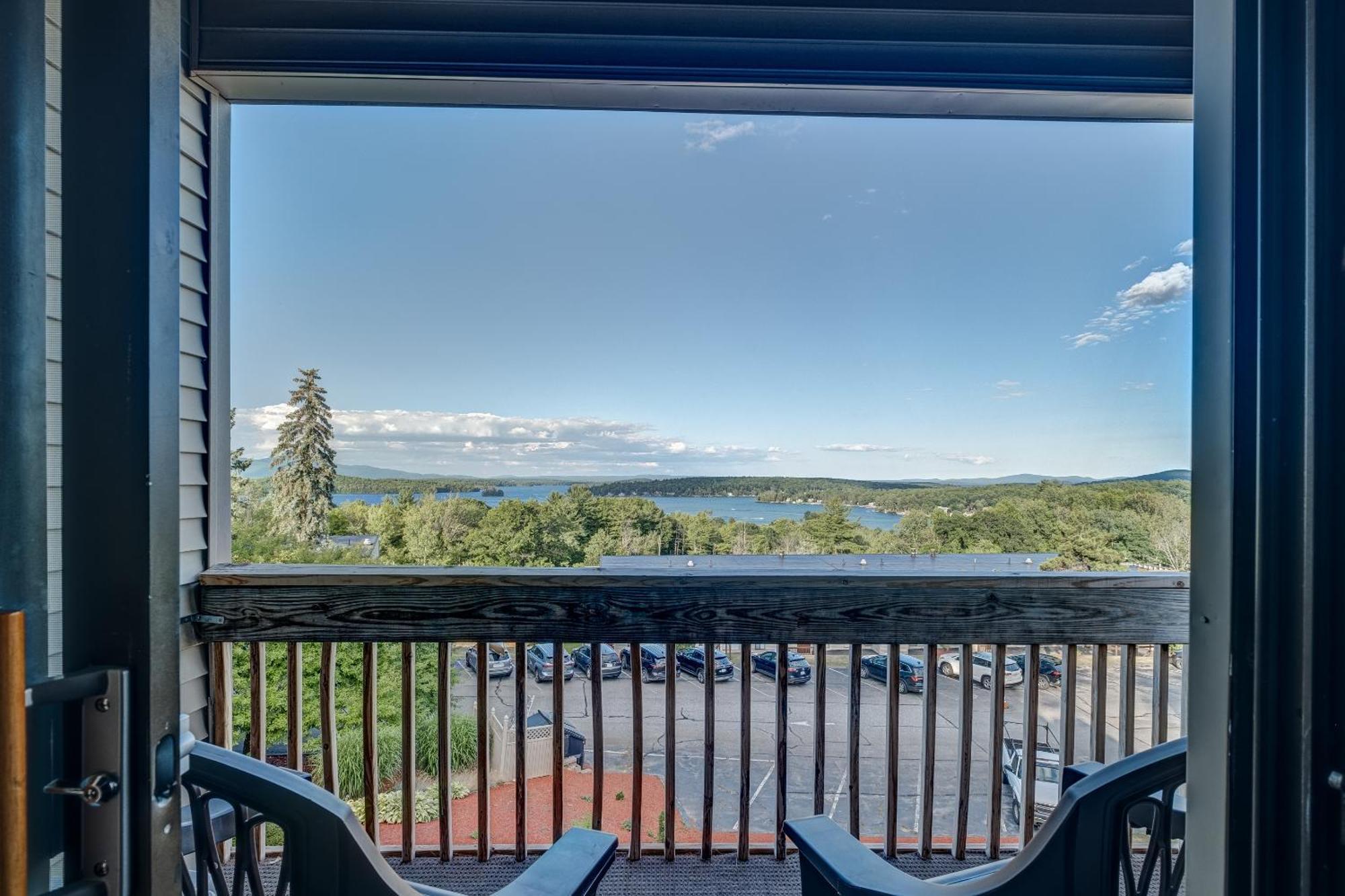 Village Of Winnipesaukee Laconia Room photo